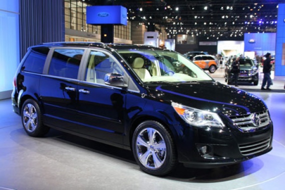 VW Routan minivan is going to be removed from production