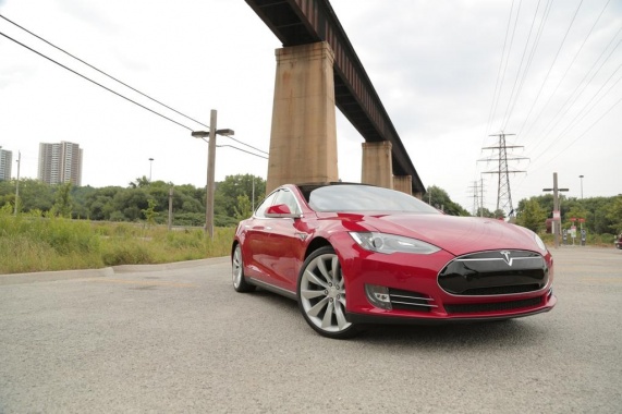 Numerous Troubles of Tesla Model S