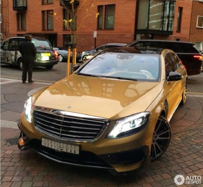 Mercedes-Benz S63 AMG tuned Brabus was caught in the capital o England