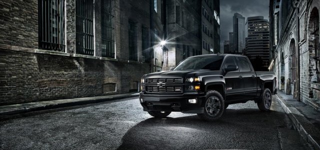Chevy Silverado Midnight Edition Will be Presented at the Auto Show in Chicago