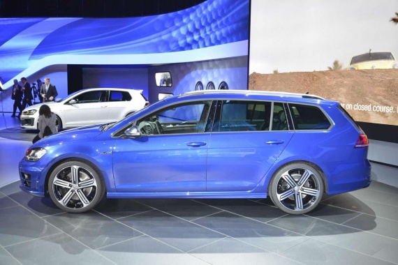 Get Volkswagen Golf R Variant in Germany from 42,925 euro
