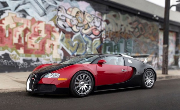 First Bugatti Veyron will be Available at Auction
