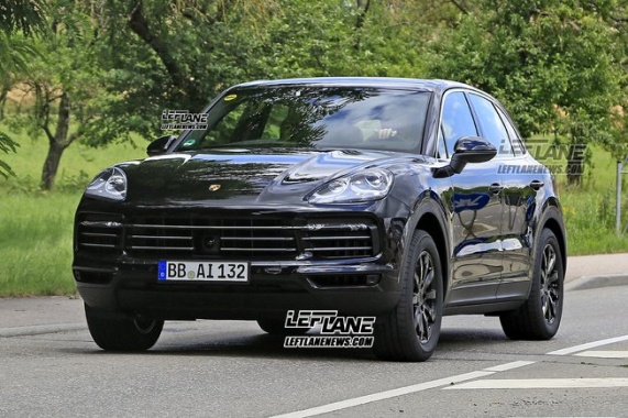 Paparazzi Spied 2018 Porsche Cayenne With Almost No Covering