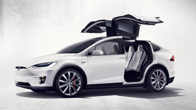 Tesla announced the recall of 11 thousand electric cars Model X