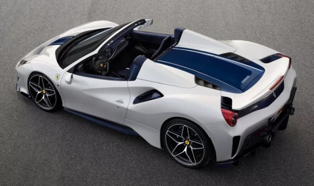 From extreme Ferrari 488 Pista removed the roof