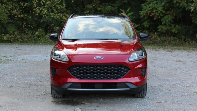 Ford Escape will turn into an economical hybrid
