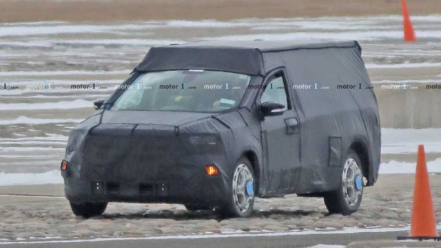 Ford prepares a pickup truck with the Bronco styling