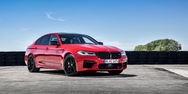 Now updated BMW M5 officially presented