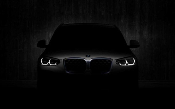 The new crossover BMW iX3 will soon debut