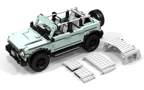A replica of the Ford Bronco SUV from Lego