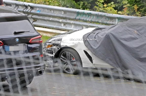 An unknown prototype BMW M8 was involved in an accident in tests