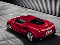Maserati Planning its Own Alfa Romeo 4C Sports Model pic #231