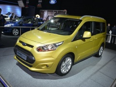 Fresh Ford Tourneo Connect Receives 1.0L 3-Cylinder EcoBoost Turbo  pic #681