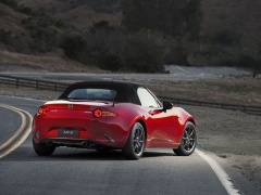 2016 MX-5 from Mazda costs $24,950 pic #4232