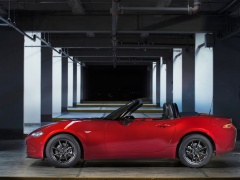 2016 MX-5 from Mazda costs $24,950 pic #4234
