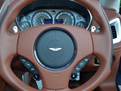 One-Kind Aston Martin Vanquish Volante Costs $295K pic #5517