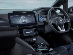 Nissan Leaf became a four-wheel-drive car
