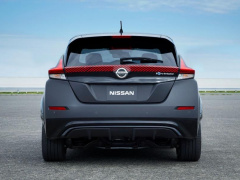 Nissan Leaf became a four-wheel-drive car