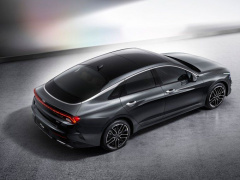 The new KIA Optima showed on official photos