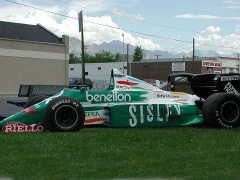Benetton F1 Race Car pic