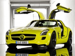 Mercedes-Benz SLS AMG E-Cell pic