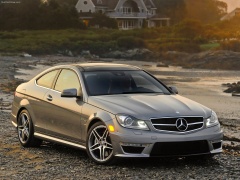 mercedes-benz c63 amg coupe pic #84571