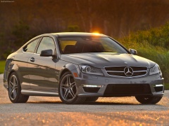 mercedes-benz c63 amg coupe pic #84573