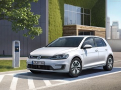 Volkswagen Golf blue-e-motion pic