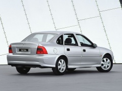 Holden Vectra pic