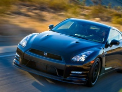 nissan gt-r track pack pic #108800