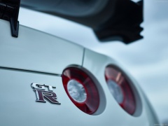nissan gt-r nismo pic #131404