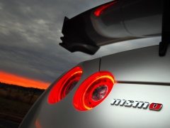 nissan gt-r nismo pic #174542