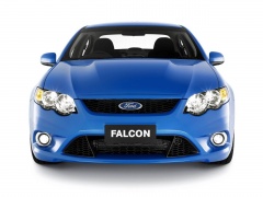Ford Falcon XR8 pic
