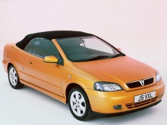 Vauxhall Astra Convertible pic