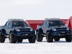 arctic trucks toyota hilux pic #61474