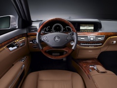 AMG S-Class pic