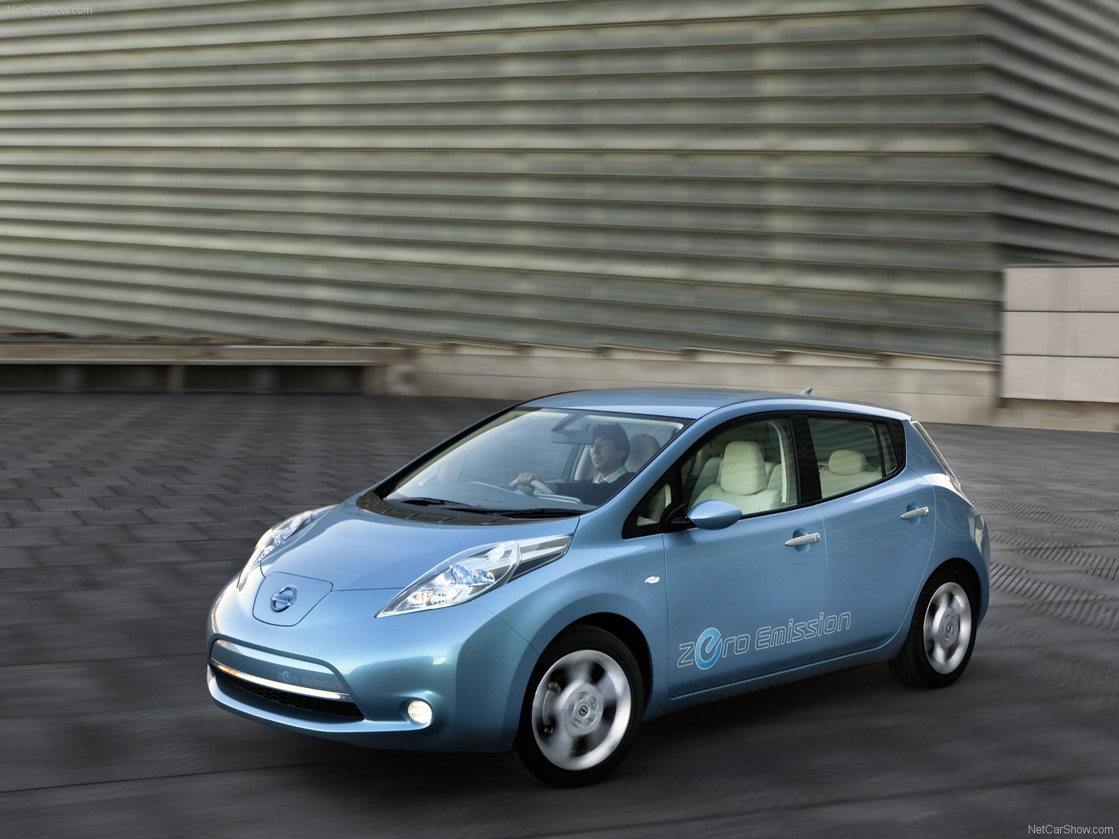 Nissan leaf picture gallery #7