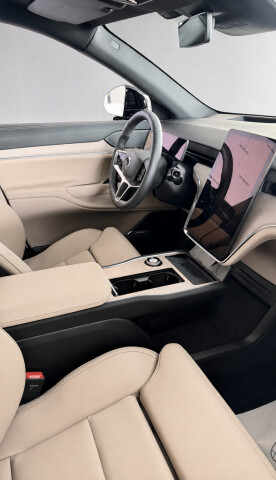 Volvo EX90