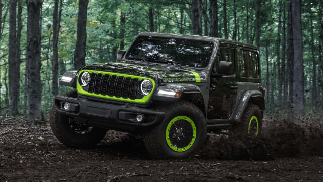 2027 Jeep Wrangler Switchback With Mismatched Body Panels