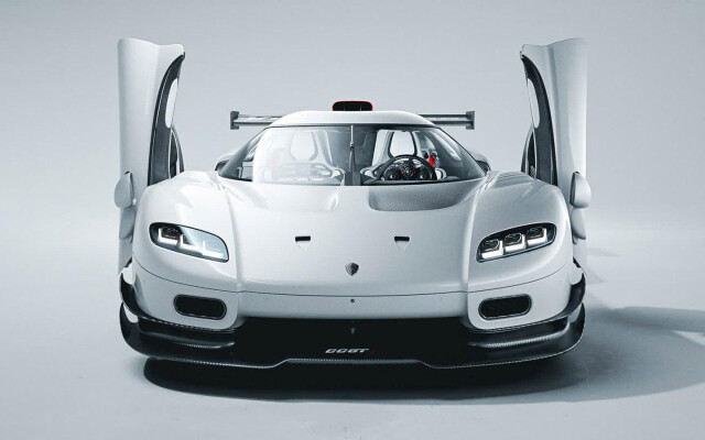 Track Weapon Unleashed: Koenigsegg Reveals the 1,600 HP CCGT1