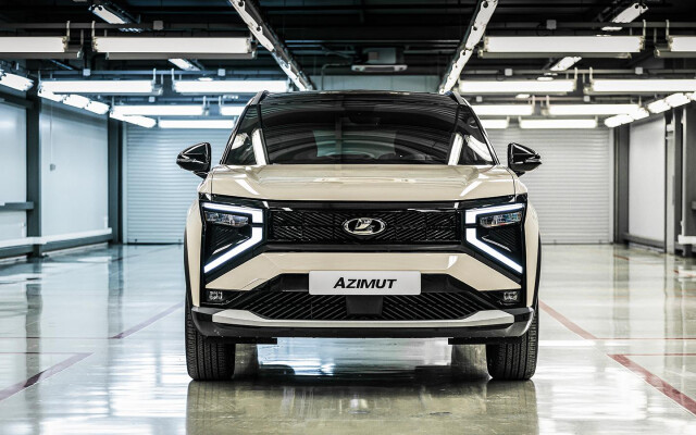 Production Lada Azimut Crossover with Gasoline Engines and Hybrid Powertrain