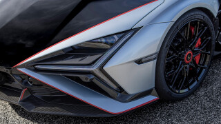 Lamborghini Revuelto