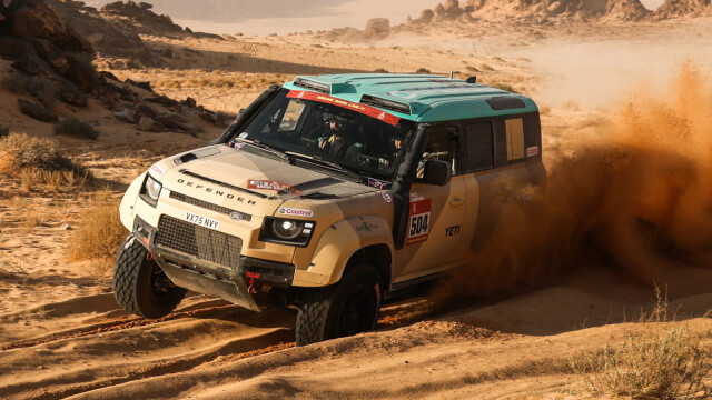Land Rover Defender