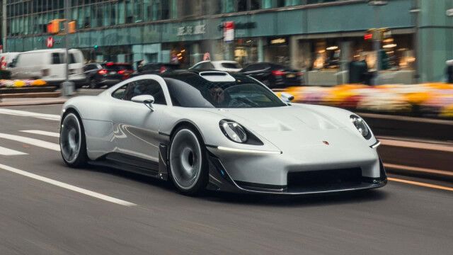 Porsche Mission S Concept Out on the Streets