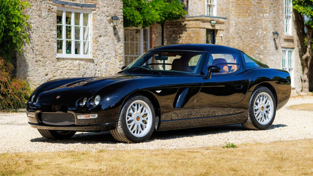 Bristol Fighter Returns: British Gullwing Supercar Revived With an 8.0L V10
