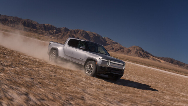 Rivian R1S