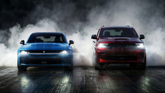 Dodge Previews Color Jailbreak Program and Durango Smokescreen Concept