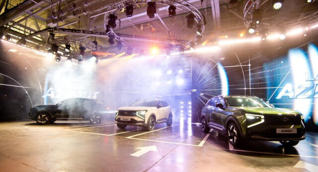 All-wheel-drive plug-in hybrid Lada Azimut prototype