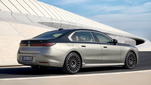 BMW 7-series