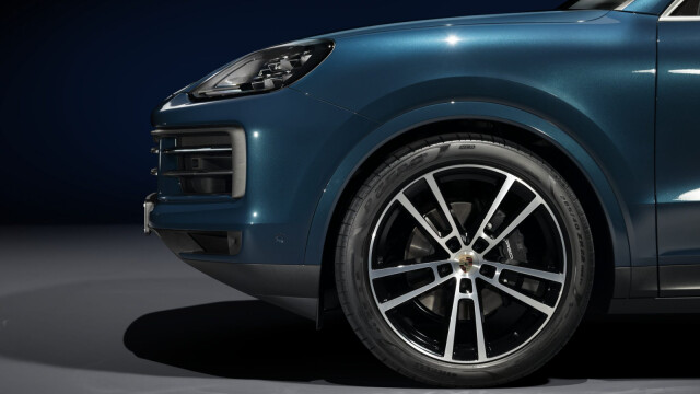 Deeply refreshed 2024 Porsche Cayenne brings up to 729 hp